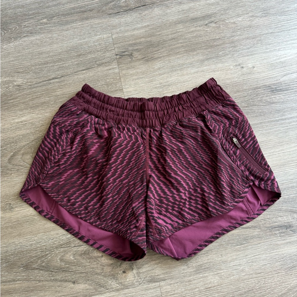 Lululemon tracker shorts